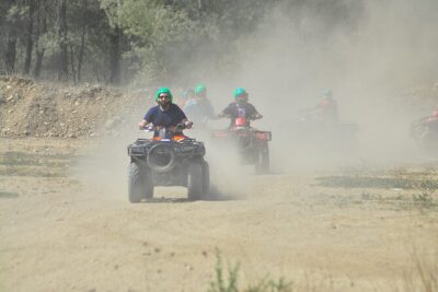3 in 1 Whitewater Rafting, Buggy/Quad Ride and Zipline with Lunch - Lunch by the River: Good Break, Not Always a Crowd-Pleaser