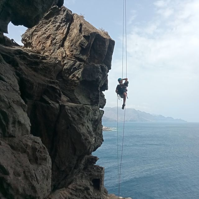 Agaete: Gran Canaria Coasteering. Marine Ferrata and Zipline - What to wear and pack for a wet, rocky day