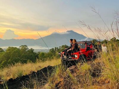 Bali: Mount Batur Jeep Sunrise Tour & Ubud Zipline Adventure - Mount Batur Jeep: What the Black Lava Ride Feels Like