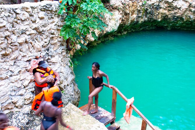 Best Combo from Cancun - Zipline Cenote ATV (Shared) and Lunch From Cancun - Cenote swim: your hour of cool water and what to expect