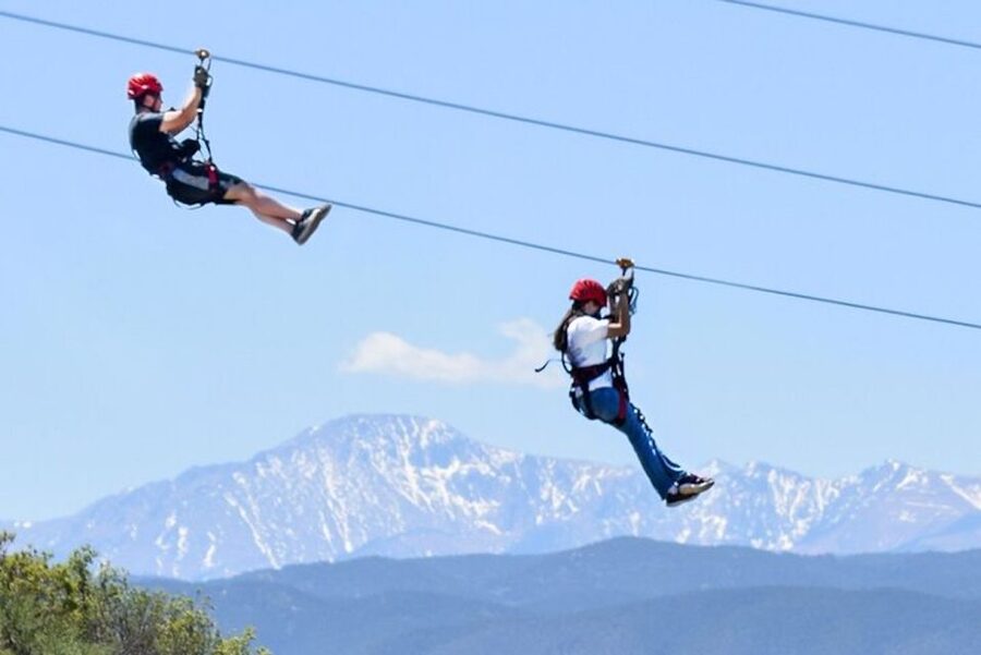 Castle Rock: The EDGE Zipline Tour - Guides, group size, and why instruction matters on your first line