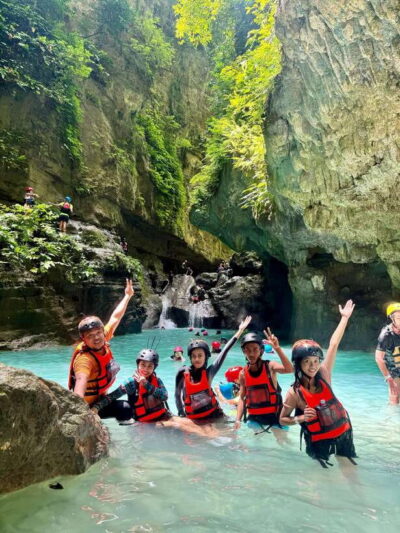 Cebu: Kawasan Falls Canyoneering & Zipline Experience - The Big Value: 1:1 Guide, Safety Gear, and Photos You Don’t Have to Earn