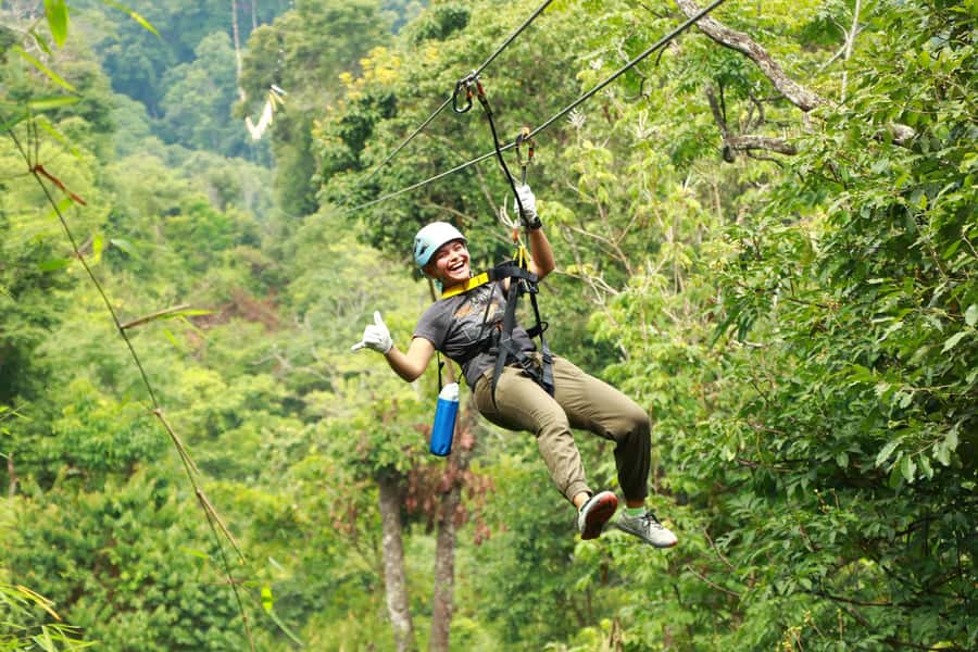 Chiang Mai: Kingkong Smile Zipline with Lunch and Transfers - Lunch break outdoors: Thai buffet, real fuel