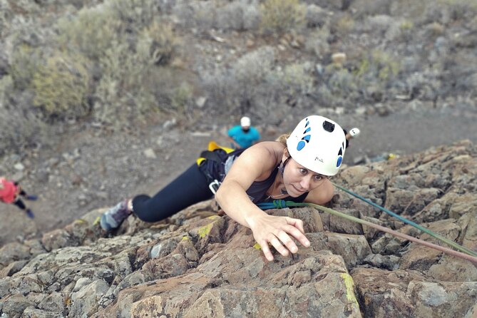 Climbing + Zipline + Via Ferrata + Cave. Adventure route in Gran Canaria - Via ferrata: using alpine-style technique without making it too scary