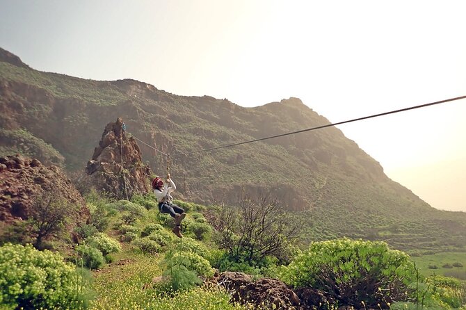 Climbing + Zipline + Via Ferrata + Cave. Adventure route in Gran Canaria - Starting at Mirador de Las Tederas: the short hike that sets the tone