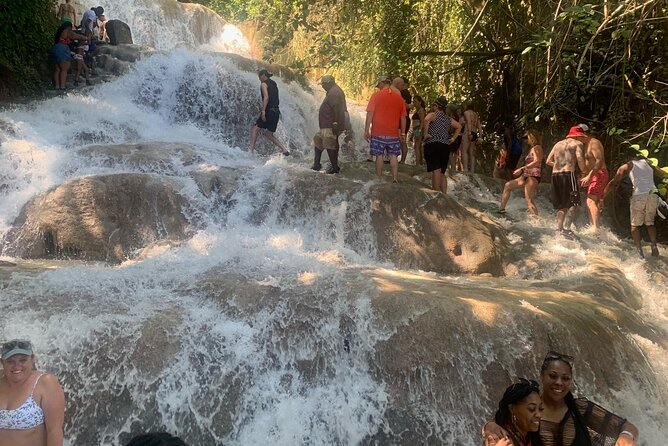 Dunn's River Falls, Zipline Adventure from Kingston - Kingston pickup and the drive to the falls