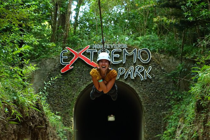 Extreme Zipline tour in Monteverde - Monteverde Extremo Park: what makes this zipline course different