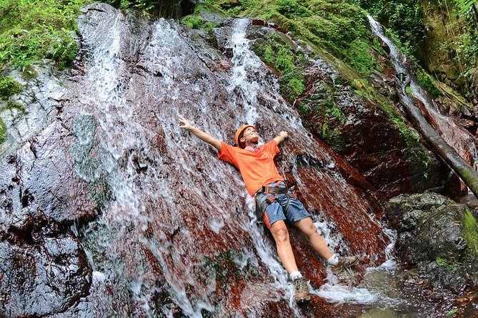 Full-Day Zipline and Waterfall Rappelling Adventure Near San Juan - Getting There From San Juan: The 9:00 AM Van Ride Into the Mountains
