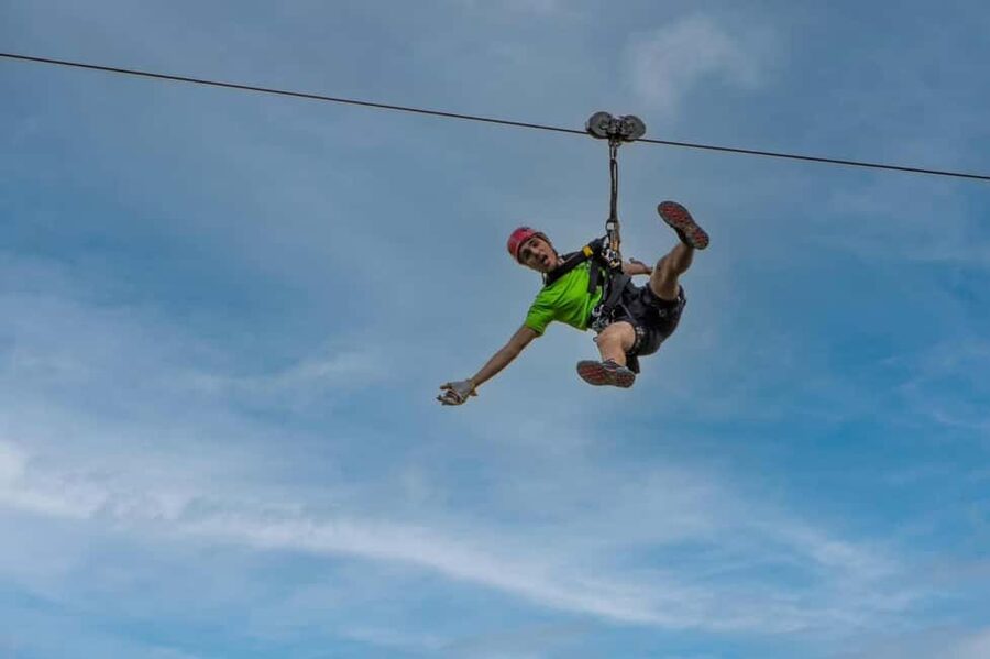Madeira Adrenaline 4x4 Tour: Zipline, Giant Swing and Seixal - Calheta and Ribeira da Janela: where the adrenaline park starts to feel real