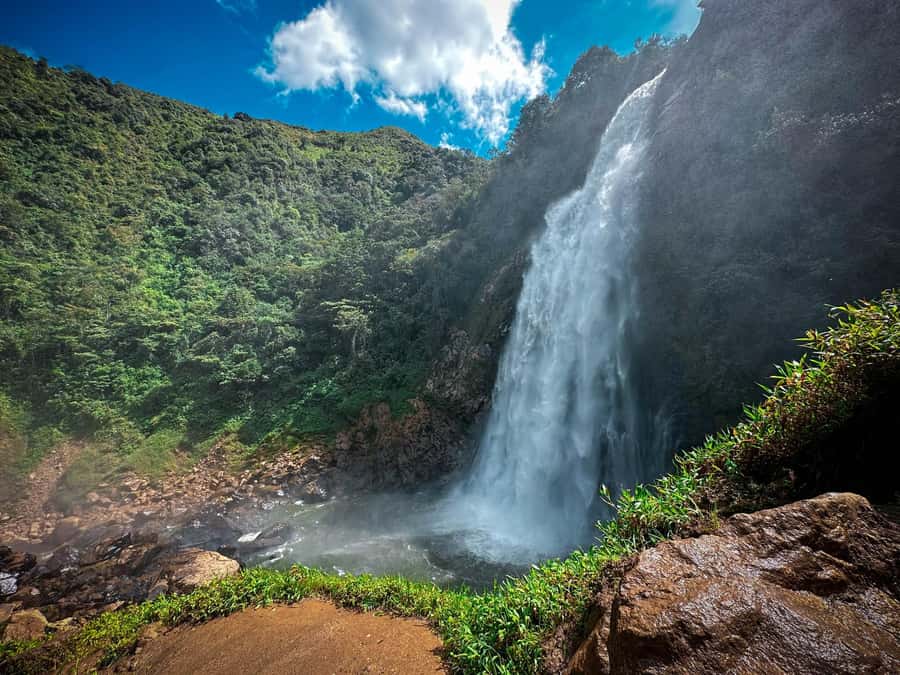 Medellín: Highest Zipline of Colombia Over Waterfalls - La Ceja break time: what you can realistically do in 20 minutes