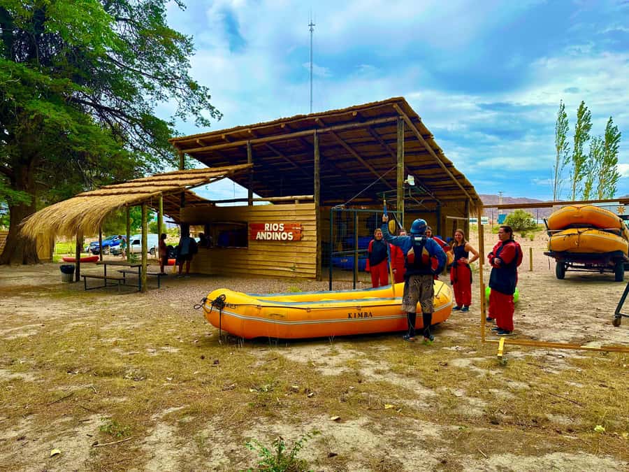 Mendoza: Trekking, Abseiling and Zipline - Getting to Río Aventura Mendoza from Mendoza city