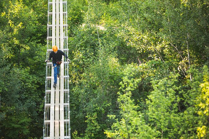 Minnesota River Valley 14-Line Thrilling Zipline Canopy Tour - Platforms and transitions: where the guides earn their keep