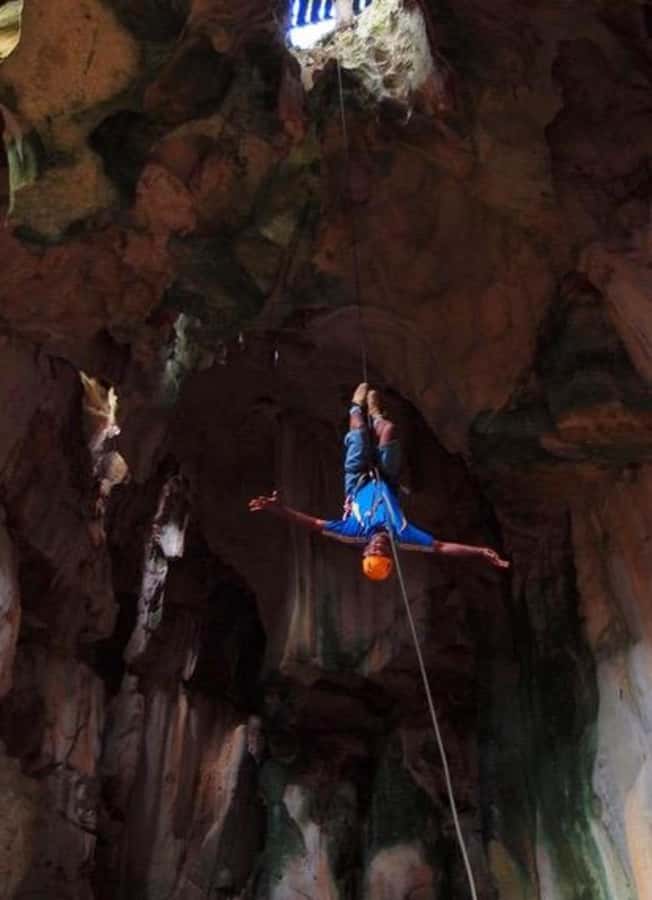 Nadi: Abseiling, Zipline, and Cave Tour with Meal - Meal and soft drinks after the hard part