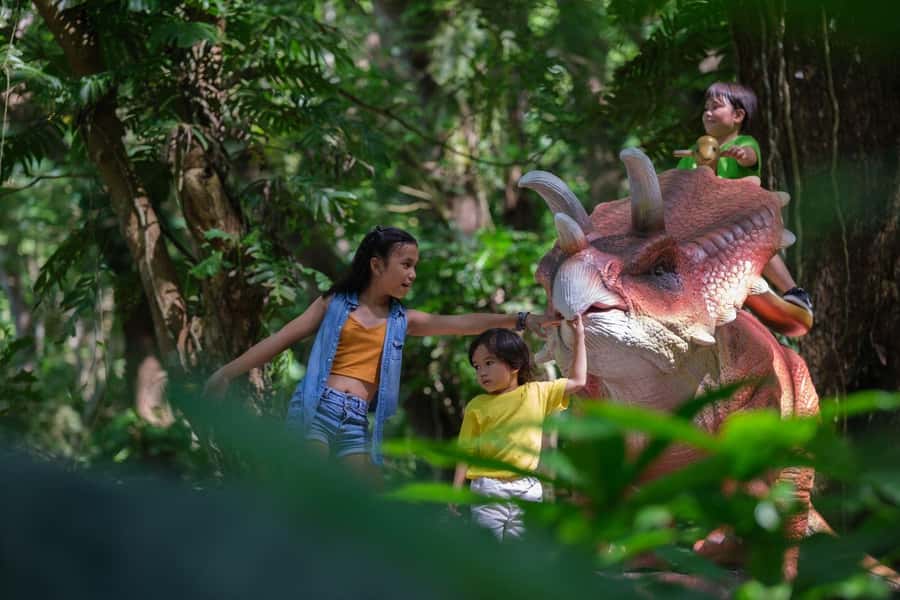 Nadi: Zipline, Waterfalls, and Jungle Safari Tour with Lunch - Seven ziplines over 700 meters: what the ride feels like