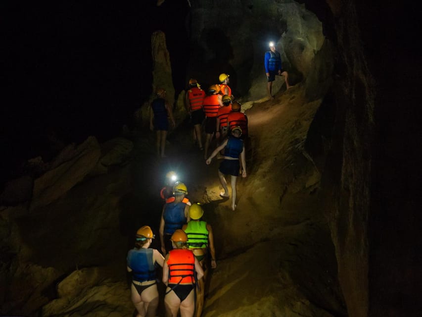 Phong Nha/Dong Hoi: Phong Nha Cave and Zipline in Dark Cave - Phong Nha Cave by dragon boat: the quiet moment that hits