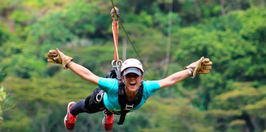 Puerto Maldonado: Jungle Adventure |Zipline + Canopy + Kayak - Lunch break + Monkey Island: the calm middle with a story