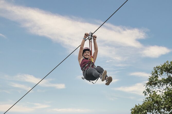 Sierra Madre Horseback Riding and Zipline with Lunch Included - The 5-hour rhythm: start at 8:15 and return to your meeting point