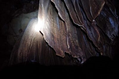 Vang Vieng: Zipline&Water Cave&Tham Chang&Blue Lagoon 1 - Tham Chang Cave Hike: Movement, Photos, and a Breather from the Water