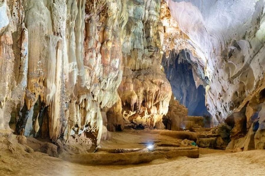 Zipline Dark Cave & Phong Nha Cave Tour : Dong Hoi/Phong Nha - Lunch timing and what to expect at mid-day