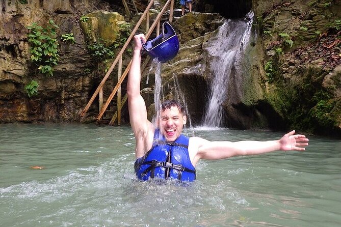 Zipline with Waterfalls and Lunch, Amber Cove and Taino Bay - Lunch at Rancho Waterfalls: when food becomes part of the plan