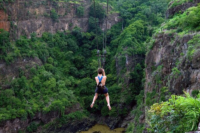 Zipline (Zimbabwe) - Packing list: shoes, sun, bugs, and a few small upgrades